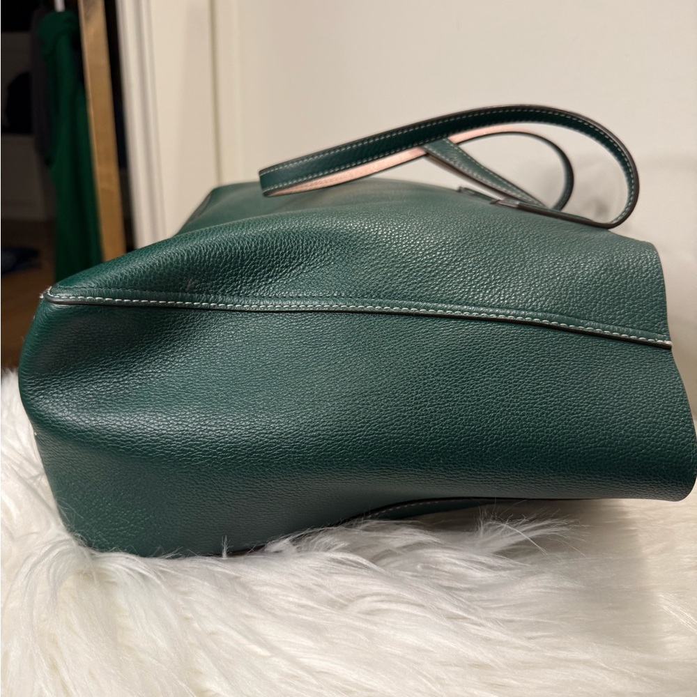 Tory Burch Perry Pebbled Leather in Green/Pink Reversible Laptop Bag Tote EUC - Picture 10 of 16